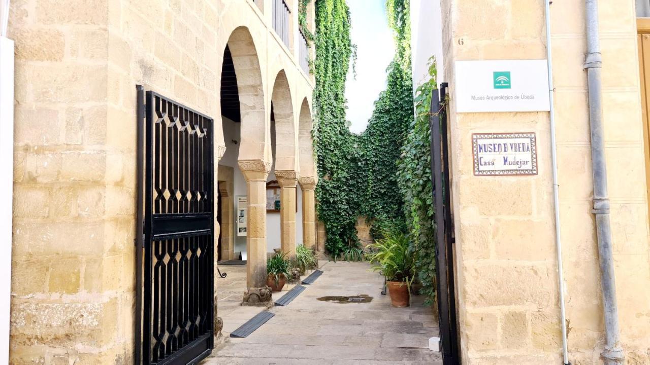 Vivienda Turistica Cervantes Убеда Екстер'єр фото